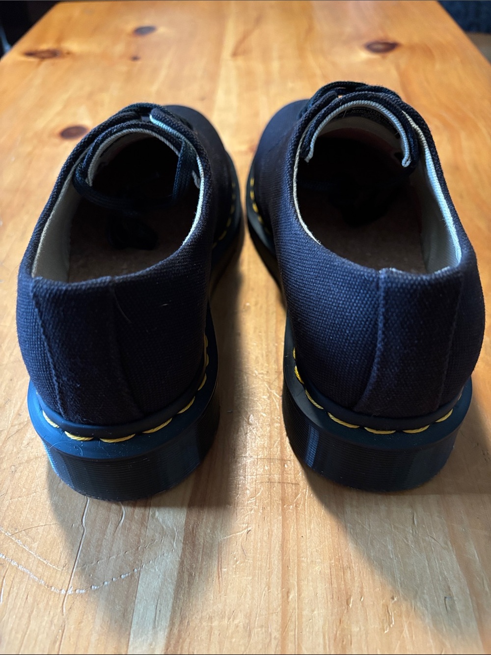 Size 6 - Women’s Dr. Martens - Picture 4 of 8